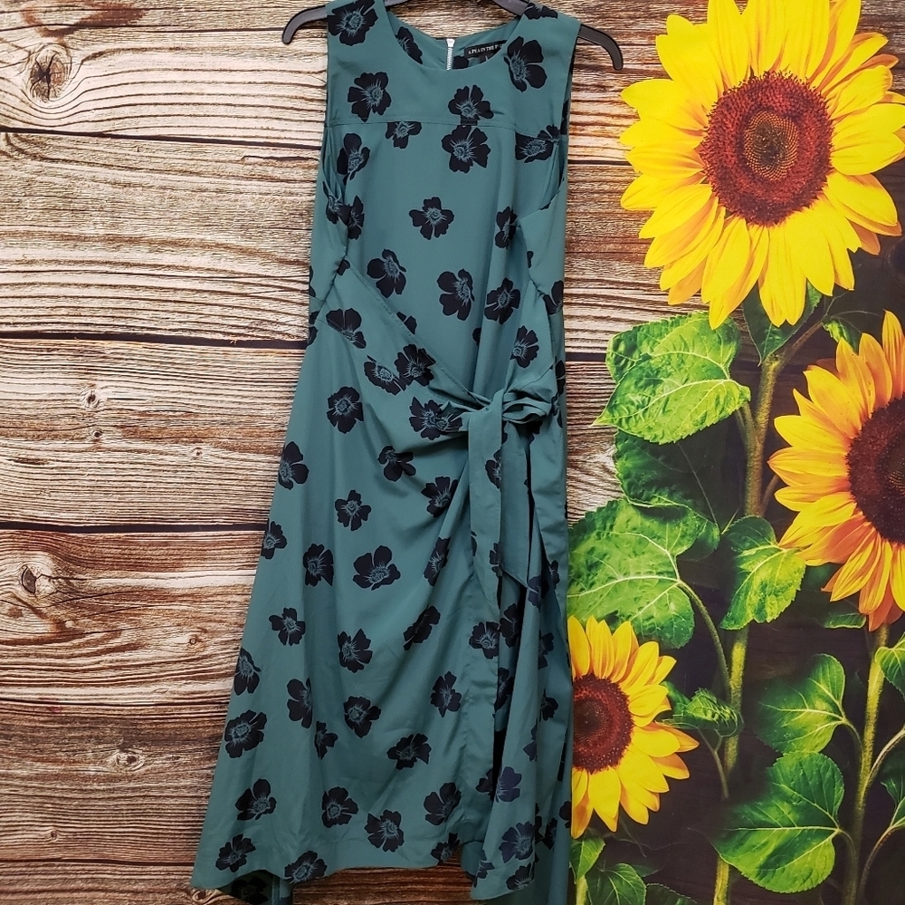 A Pea In The Pod Hanky Hem Maternity Dress